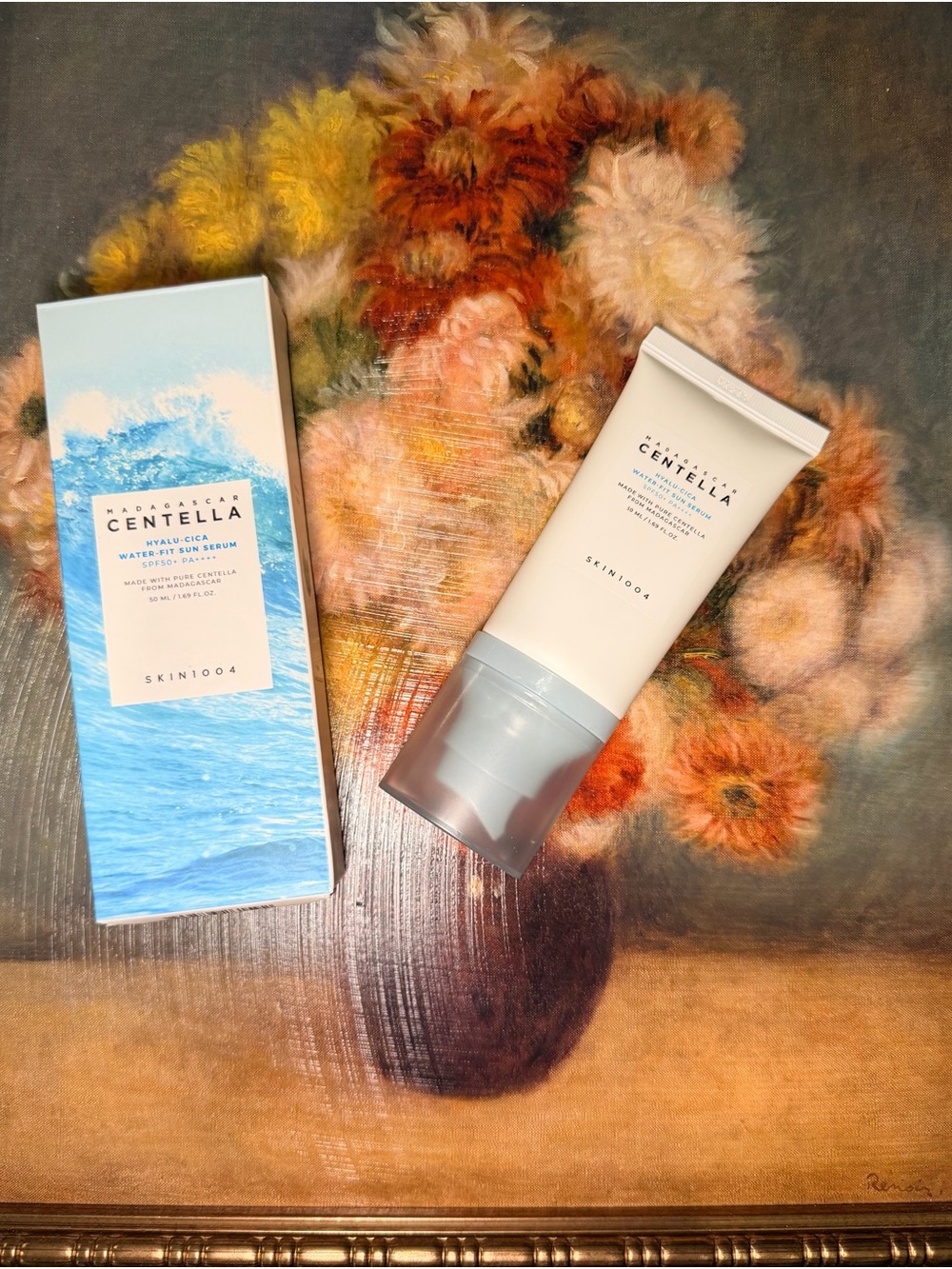 Centella Hyalu-Cica Waterful Sun Serum - White/Blue
